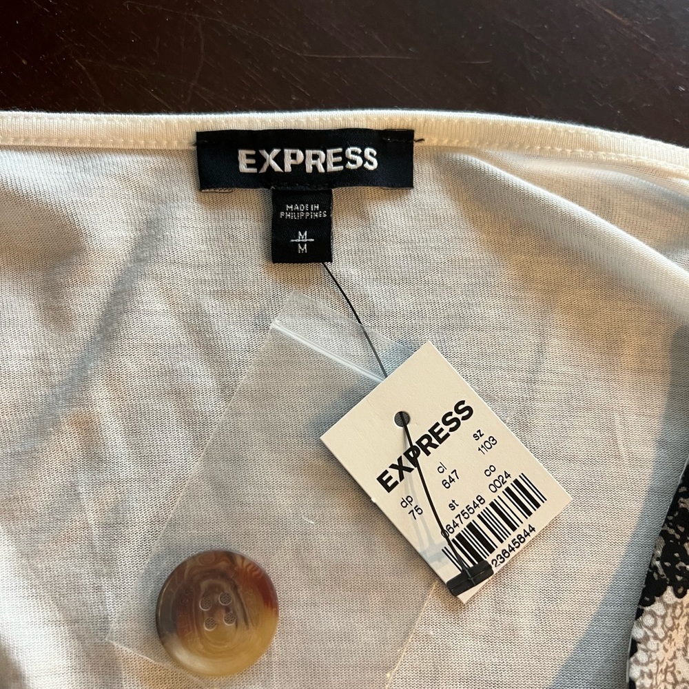 Express Top - Picture 2 of 4
